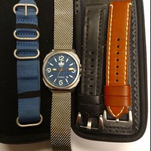 Phoibos Sentinel Watch w/3 additional straps